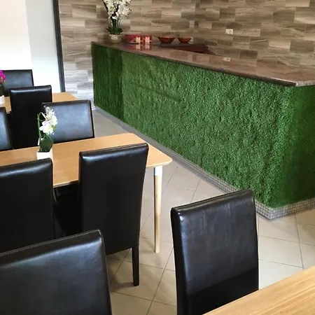 Grand Berekszálló *